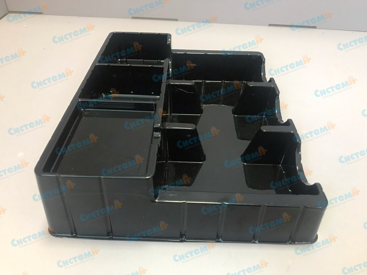 Упаковали настольные игры в пластик Упаковали настольные игры в пластик